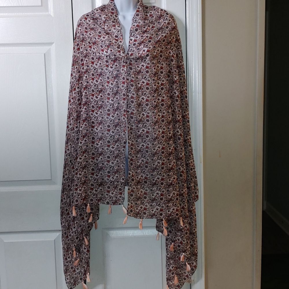 Coral Blush lightweight  wrap shawl   Rn# 105797